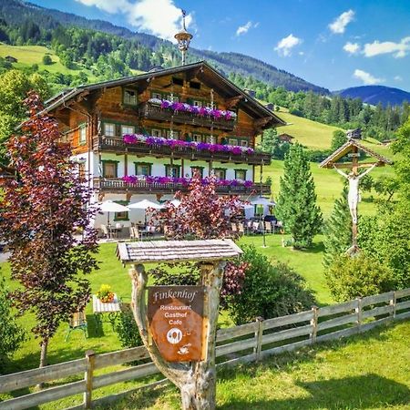 Gasthof Finkenhof Wald im Pinzgau Exterior photo